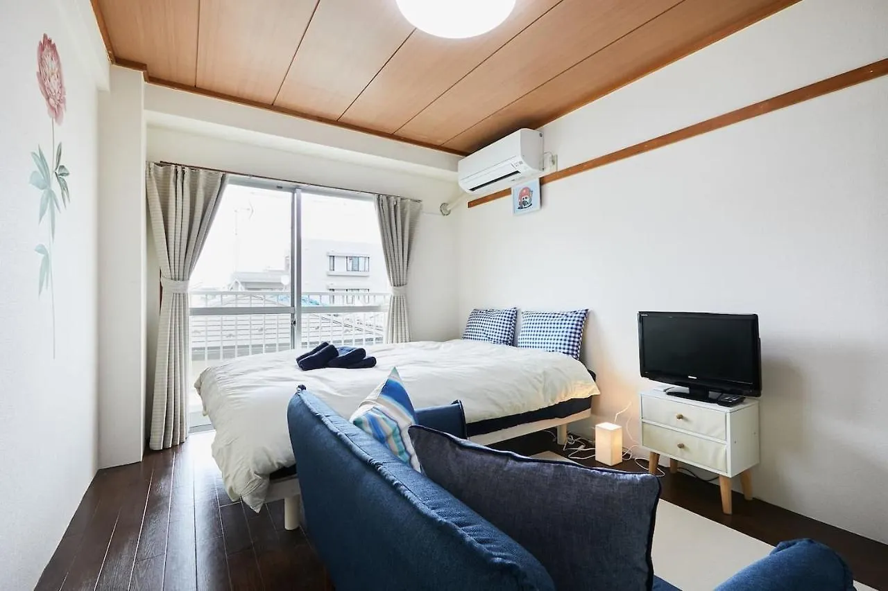Apartment Sun White Gyoutoku 303 Tokyo