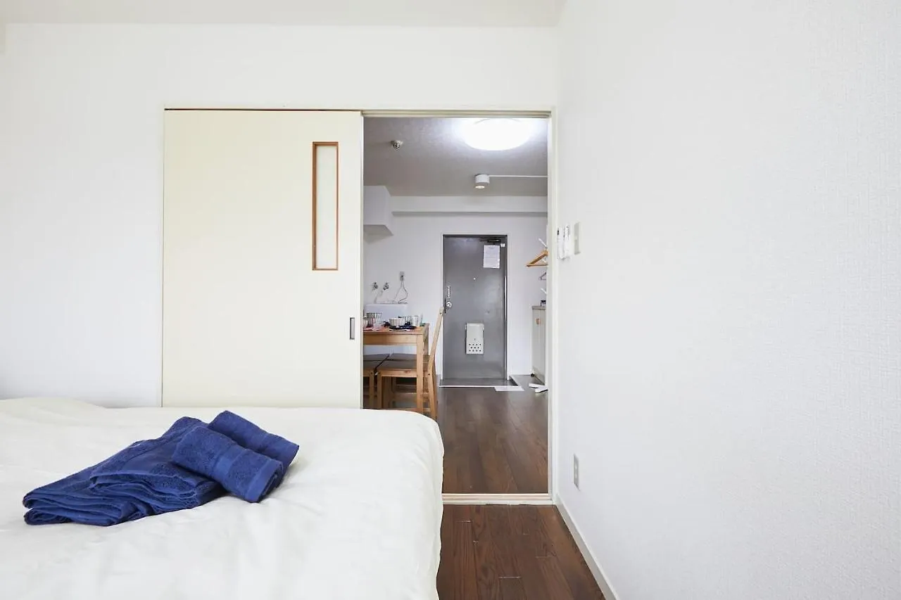 Apartment Sun White Gyoutoku 303 Tokyo